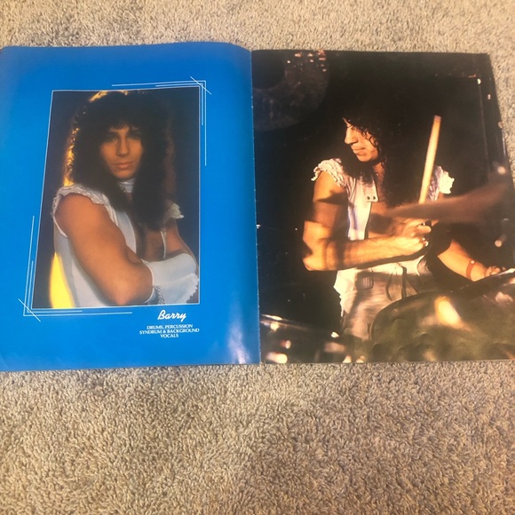 Angel picture book from the 80s I believe (in Intact) - Picture 5 of 10